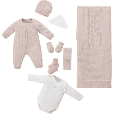 Set 8 items