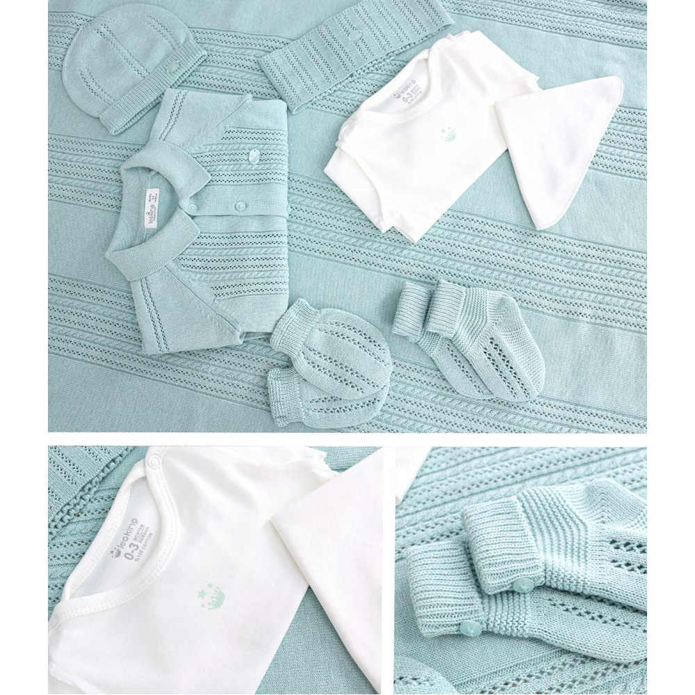 Set 8 items
