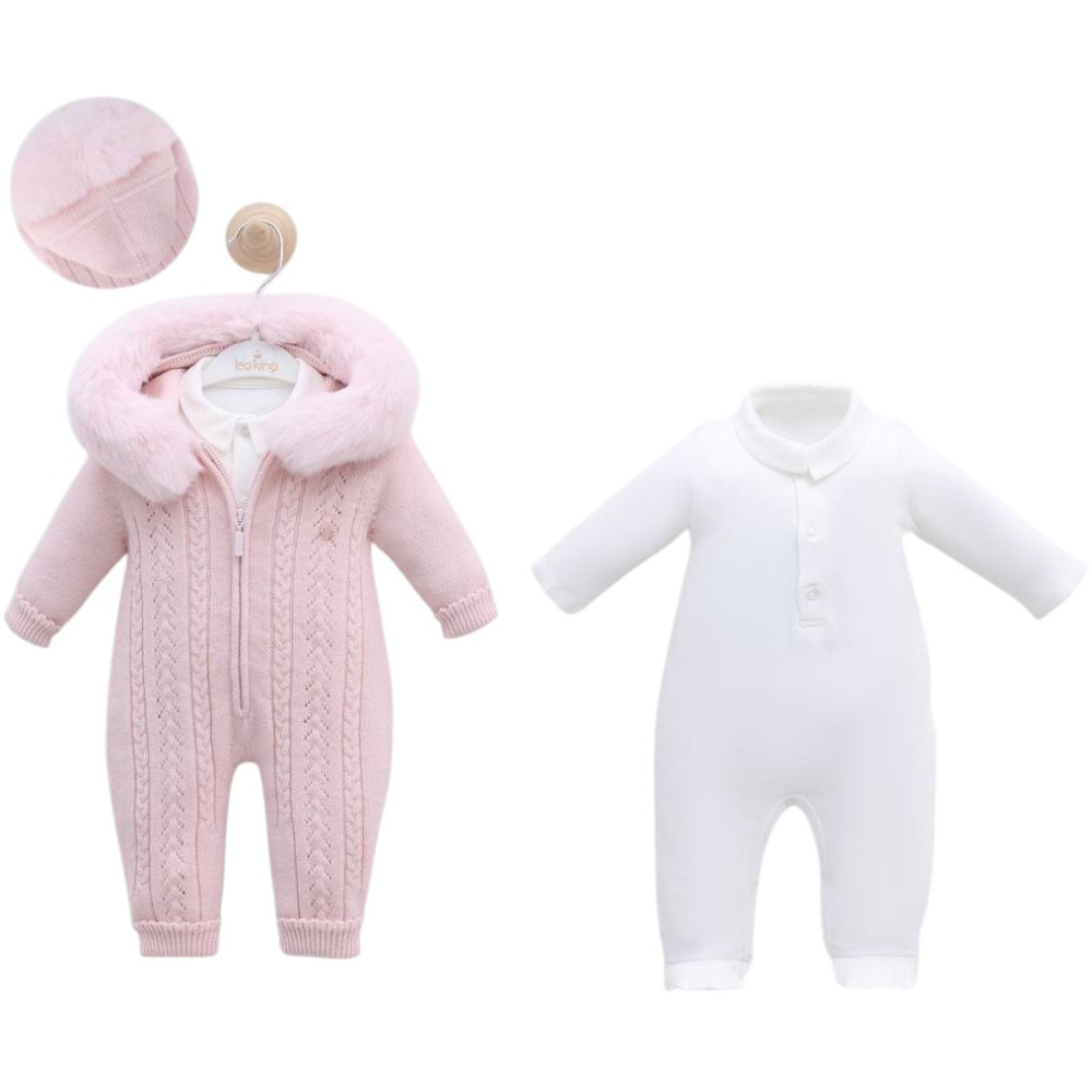 Knitted overalls