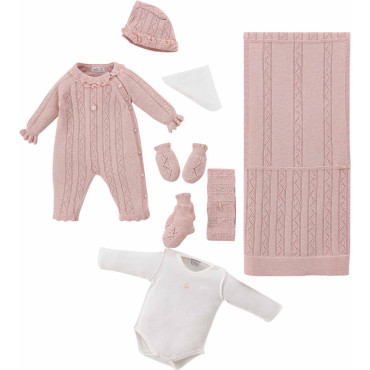 Set 8 items