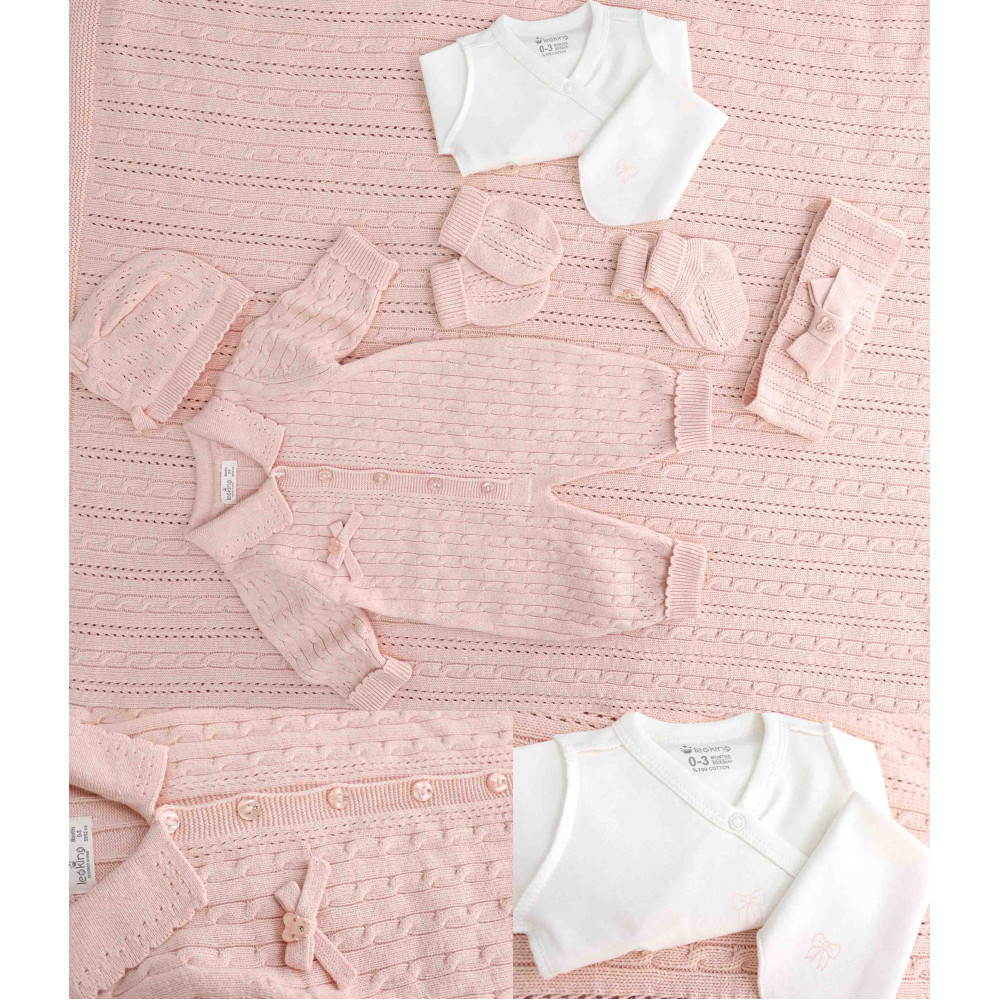 Set 8 items