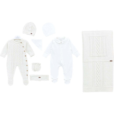 Set 8 items