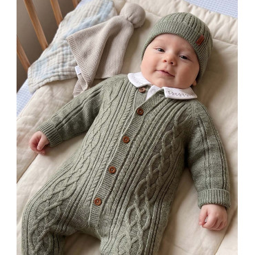 Knitted overalls