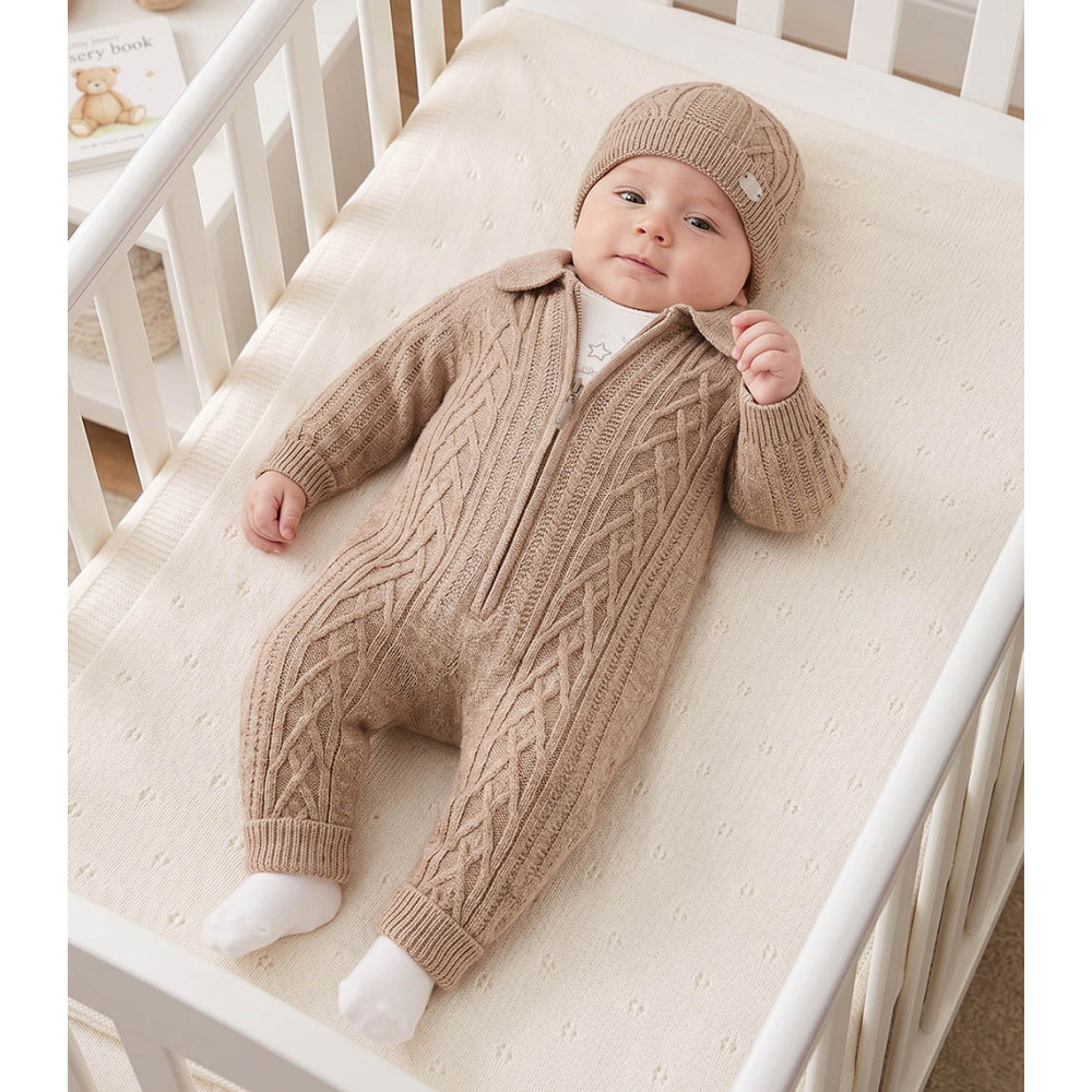 Knitted overalls