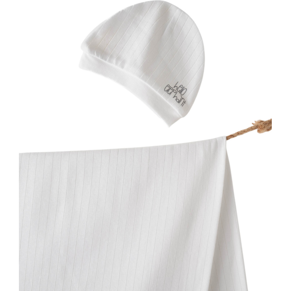 Plaid + cap, series HELLO ELEPHANT. (Expected 30.01.2026)