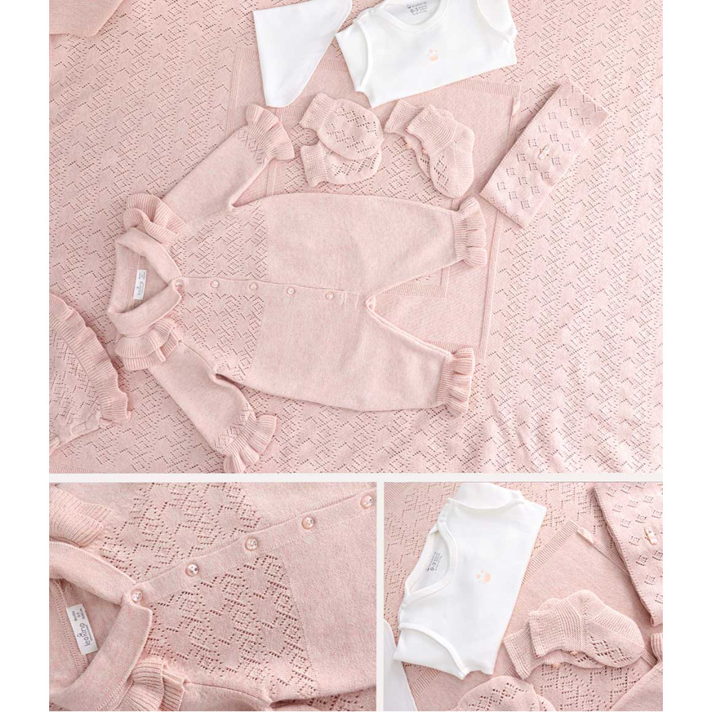 Set 8 items