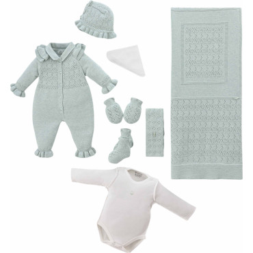 Set 8 items