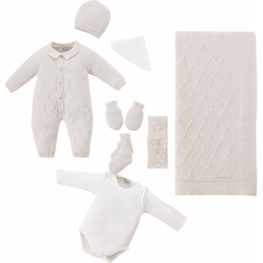 Set 8 items