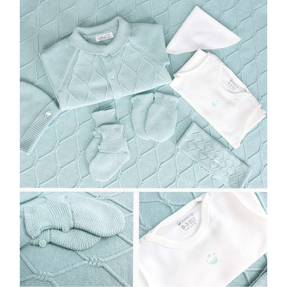 Set 8 items
