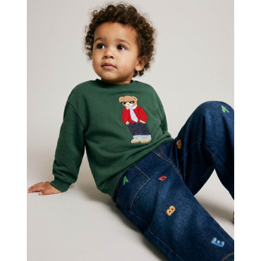 Sweatshirt