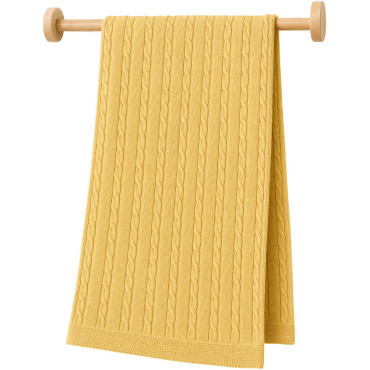 Knitted blanket (expected 31.07.2026)