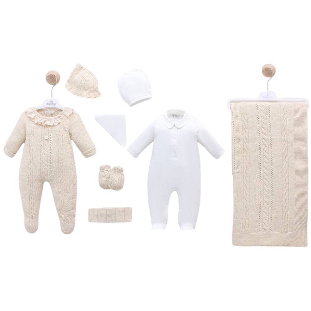 Set 8 items
