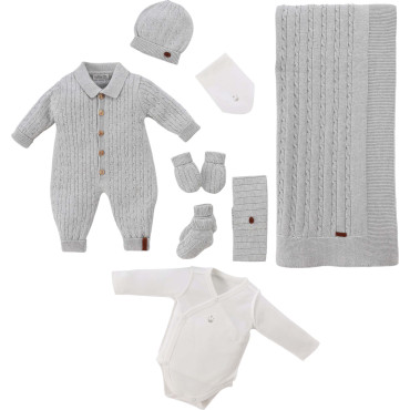 Set 8 items
