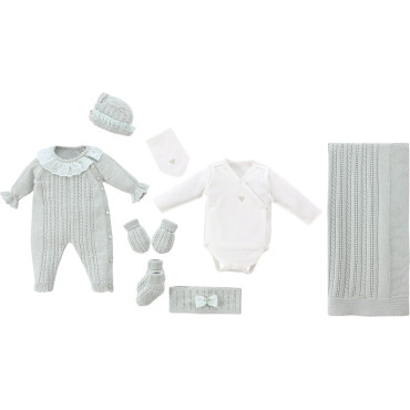 Set 8 items