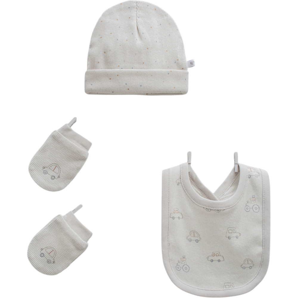 Set 3 items, series FIRST CAR. (Expected 23.01.2026)