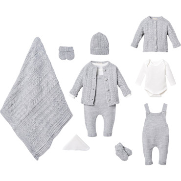 Set 8 items