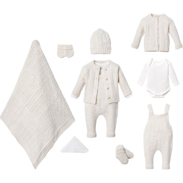 Set 8 items
