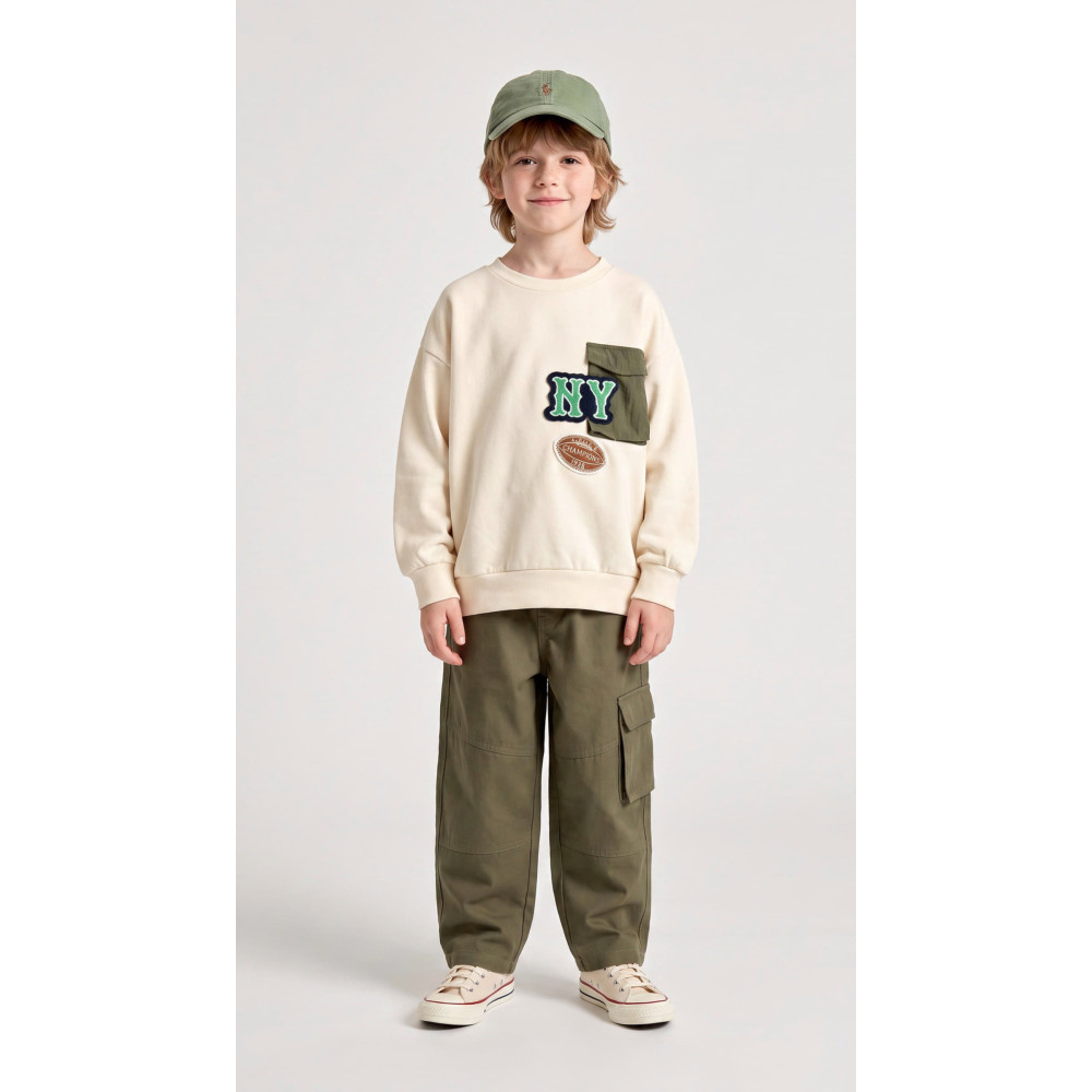 Sweatshirt