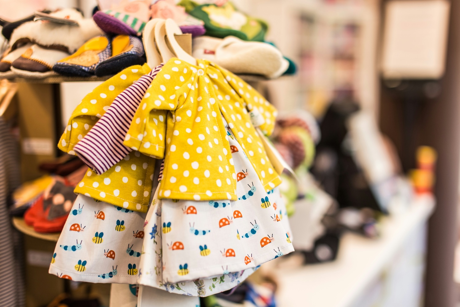 buy Turkish clothing wholesale comparison of sourcing methods