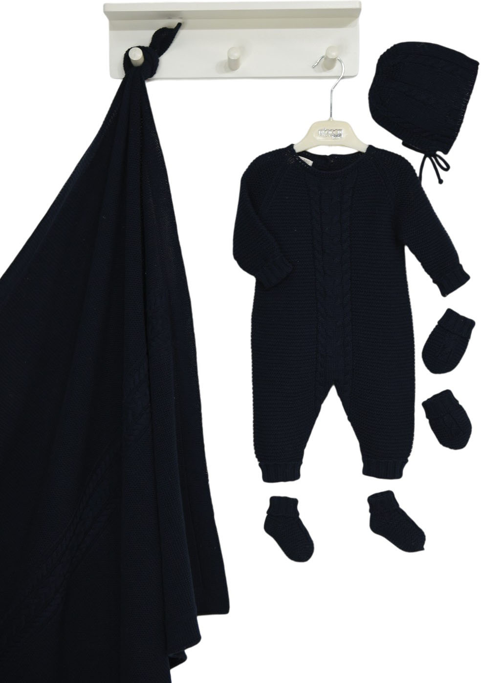 Set 5 items. Fine knitwear