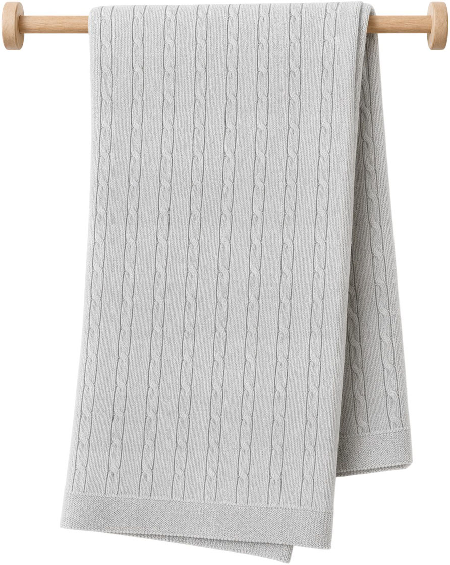Knitted blanket (expected 31.07.2026)