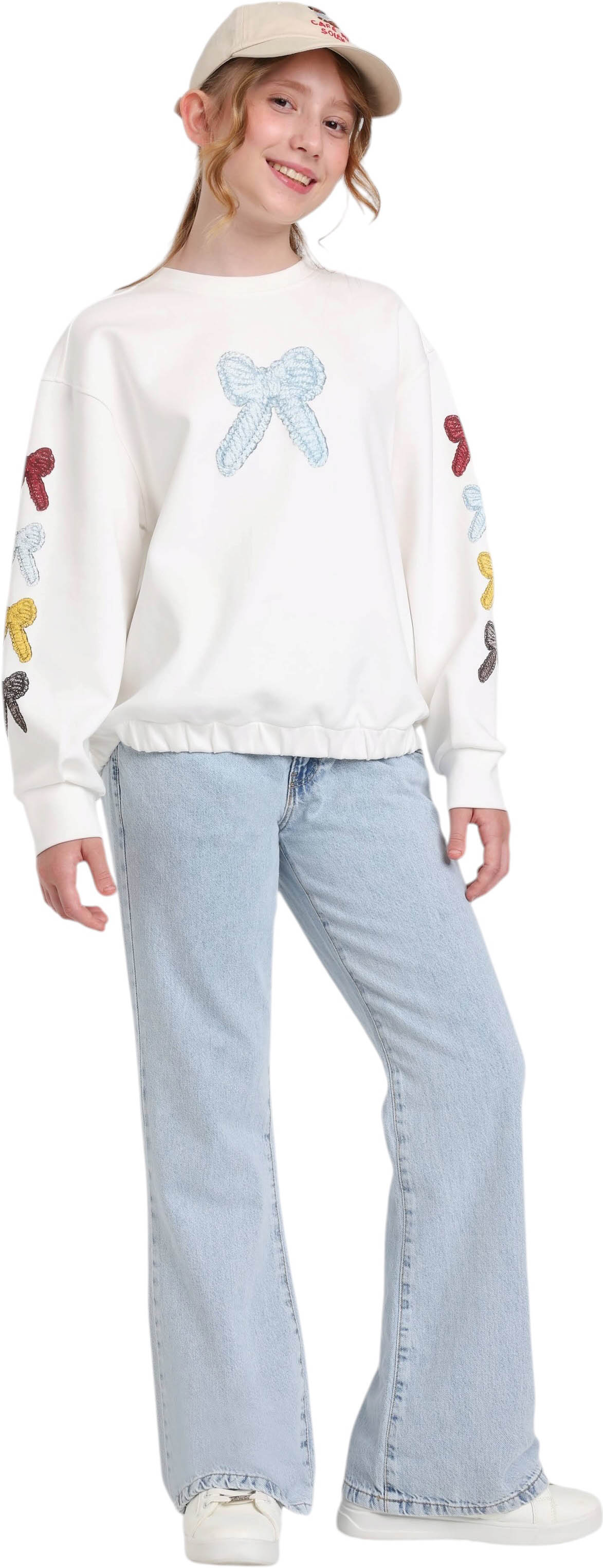 Sweatshirt